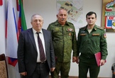 Доктор Алиев удостоен медали «За храбрость»
